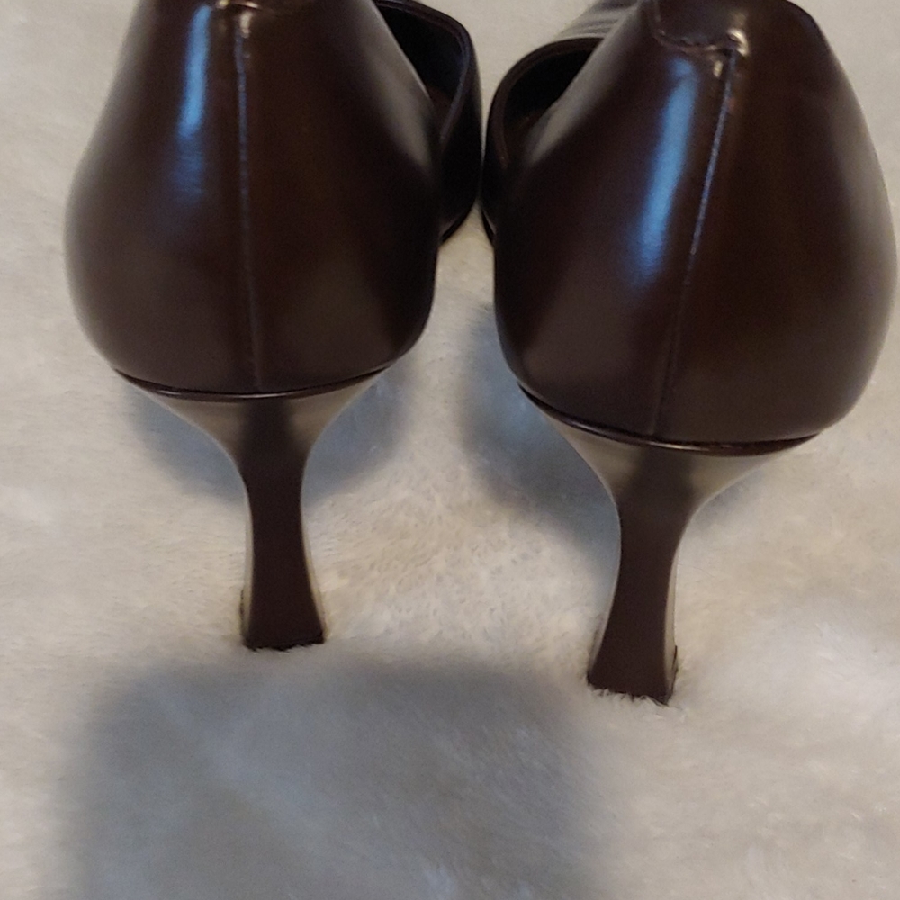 Shoes - Picture 4 of 4